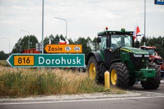 Protest rolników przy granicy z Ukrainą. Zablokowali tirom drogę w obu kierunkach