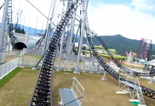 Wybierz się na przejażdżkę najbardziej stromym rollercoasterem [wideo] 1