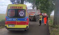 Groźny wypadek na budowie. Koparka przygniotła mężczyznę