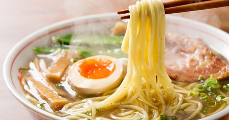Makaron ramen – przepis, skład, wartości odżywcze i zastosowanie