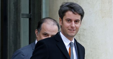 Francja stawia na młodość. Nowy premier wzbudził kilka sensacji