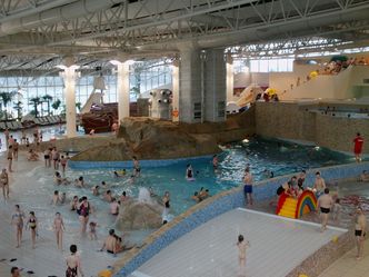 Poznańskie termy wprowadzają kasę tylko dla zaszczepionych