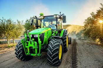Top 10 ciągników rolniczych po dwóch dekadach października 2025