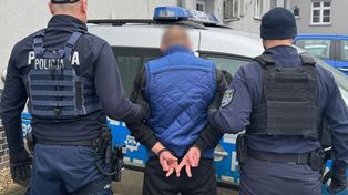 Milicz: Zdemolował sklep i wybiegł z łupem