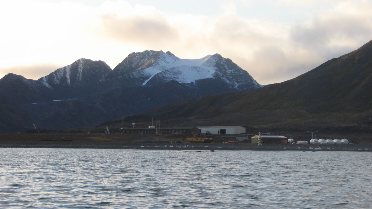Polska Stacja Polarna Hornsund na Spitsbergenie szuka pracowników.