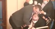 Czesi przedłużają stan wyjątkowy. Bójka podczas debaty w parlamencie