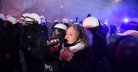 Warszawa. Ozdoba zawiadamia prokuraturę. "Lempart znieważyła funkcjonariuszy"
