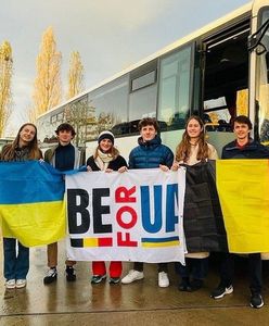 Шестеро дітей з Бельгії купили для українських дітей шкільний автобус