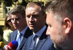 Koronawirus w Polsce i afera ws. maseczek. Posłowie PO pojawili się na na konferencji Ministerstwa Zdrowia