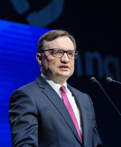 Liderzy PiS nieobecni. Człowiek Ziobry się tłumaczy