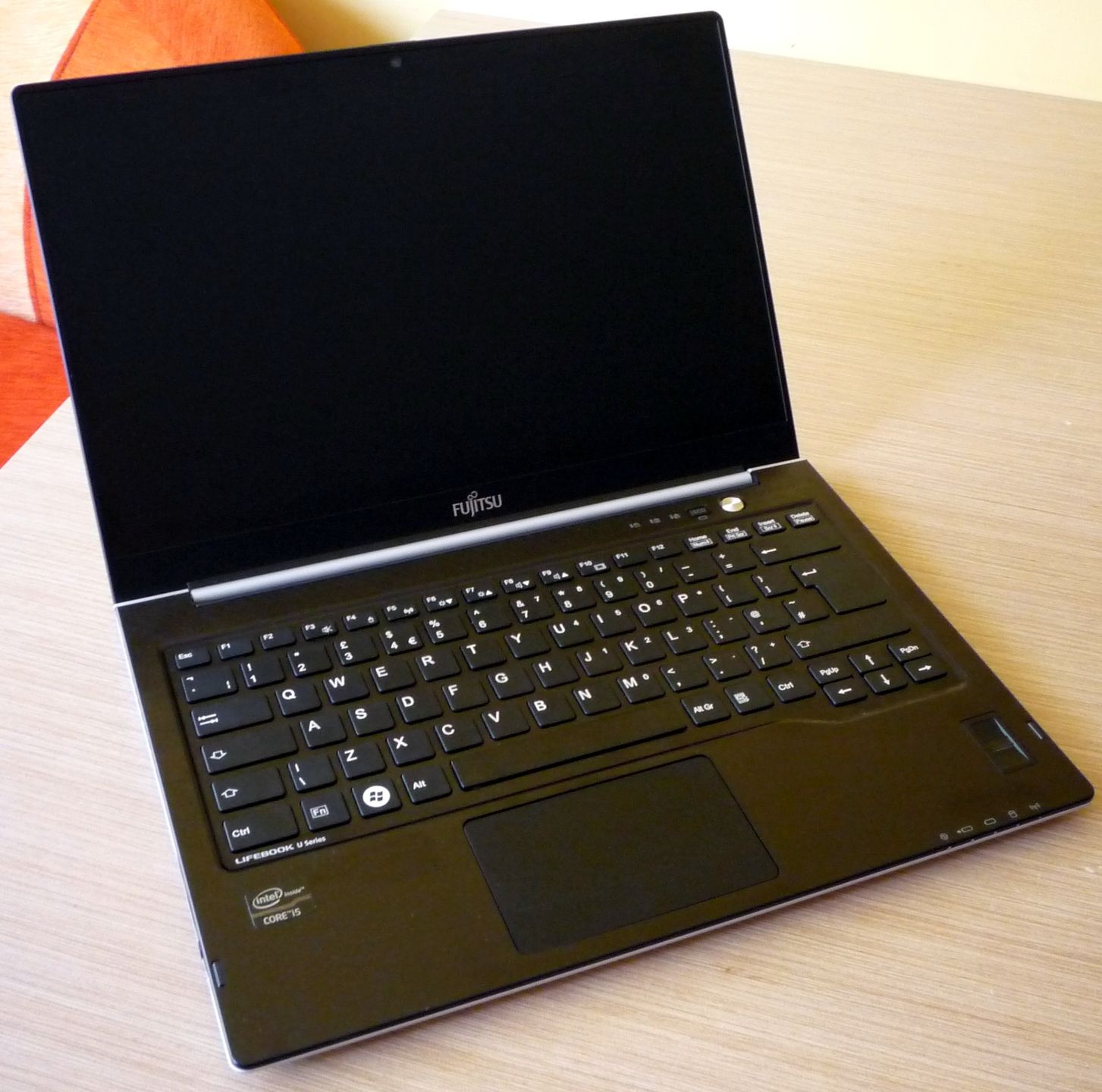 Fujitsu LifeBook U772 – test ultrabooka dla biznesu i nie tylko [Core i5-3427U, HD 4000] 3