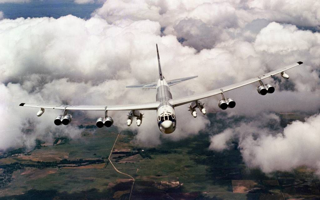 Niezwykłe konstrukcje [cz. 20]. B-52 Stratofortress - 60-letni weteran