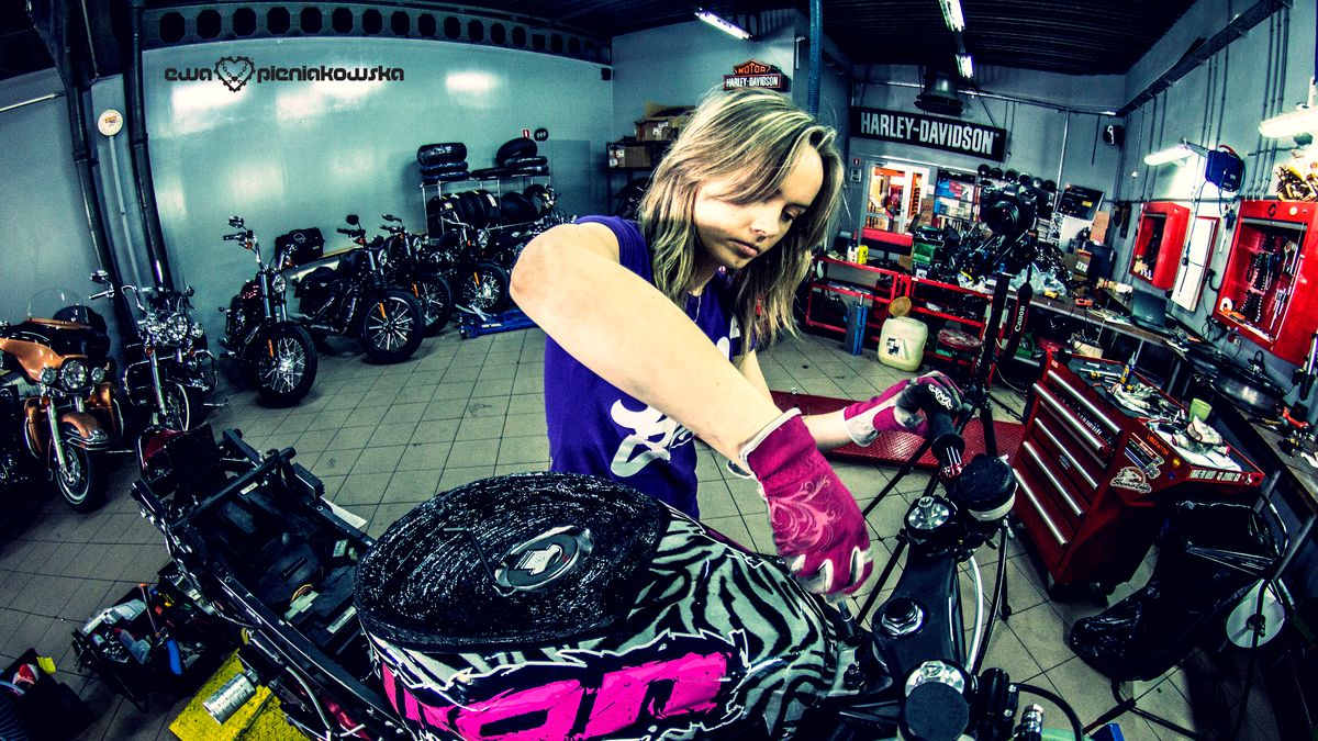 Ze stuntem za pan brat - wywiad z Ewą Pieniakowską 1