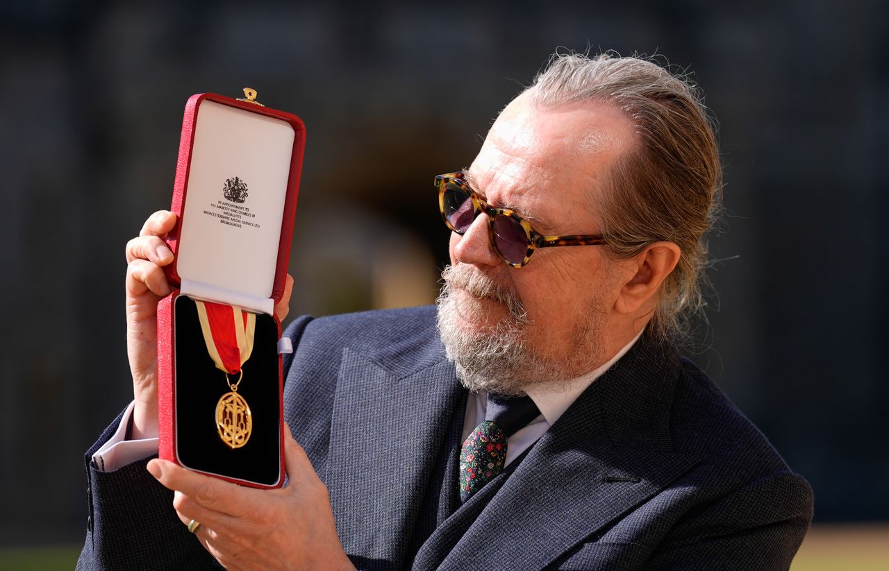 Doceniony w Windsorze. Gary Oldman z tytułem szlacheckim