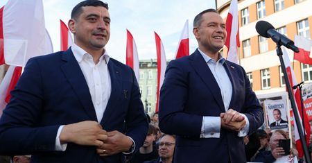 Simion zabrał głos ws. dronów nad Polską. "Nie może być to tolerowane"