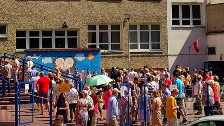 Szkoła 118 we Wrocławiu. Tu naprawdę były tłumy