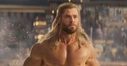 "Thor: Miłość i gniew". Chris Hemsworth zrzucił ubrania, a teraz komentuje nagie sceny