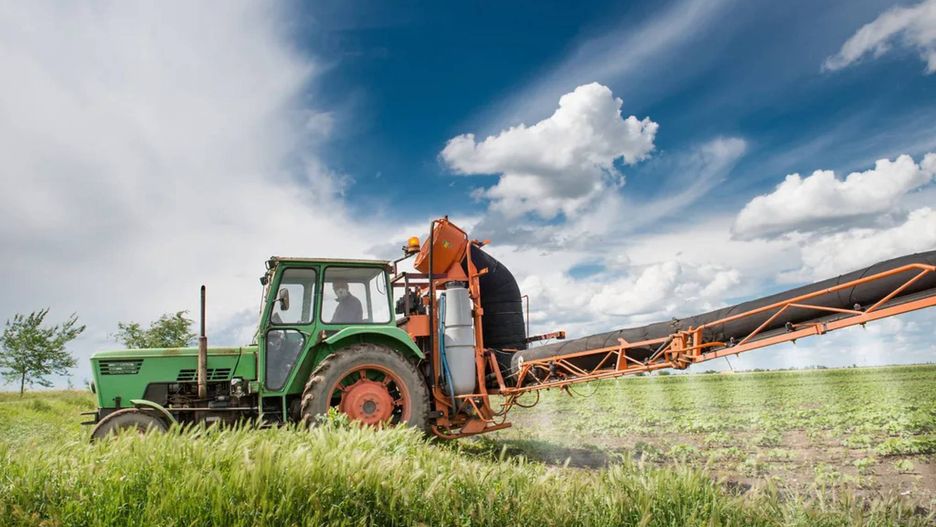 Eurostat: Rolnicy w Unii kupują coraz mniej pestycydów