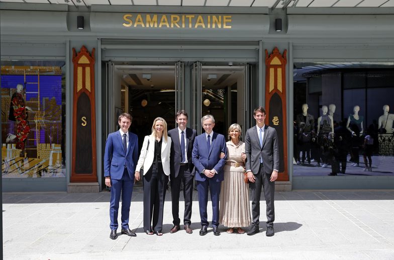 Rodzina Arnault, od lewej: Frederic, Delphine, Antoine, senior rodu Bernard i jego żona Helene, Alexandre. 
