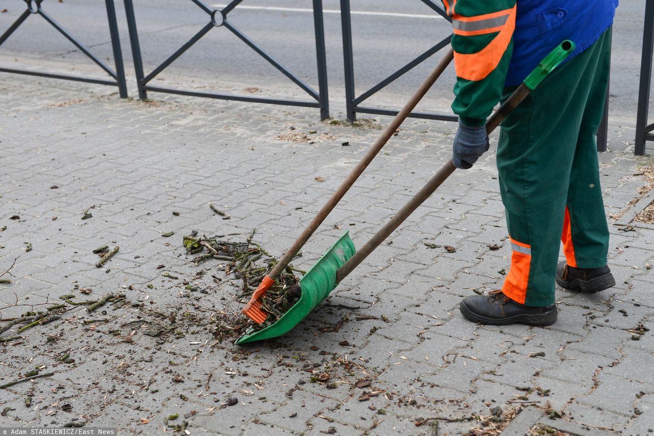 Wystarczyła jedna godzina, by ekipa porządkowa kompletnie się upiła