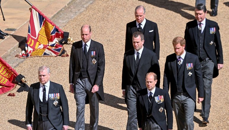Książę William i Harry na pogrzebie księcia Filipa