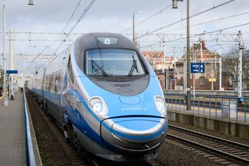 Trwa protest maszynistów. Opóźniony niemal co trzeci pociąg PKP Intercity