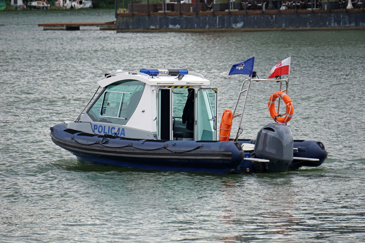 Drony patrolowały jeziora. Posypały się mandaty