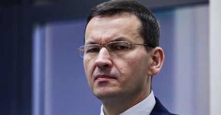 Morawiecki o uprzywilejowaniu posłów: "DOCEŃMY CIĘŻKĄ PRACĘ POLITYKÓW!"