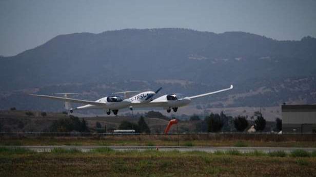 Zwycięzca konkursu Google'a i NASA - elektryczny samolot Taurus G4 1