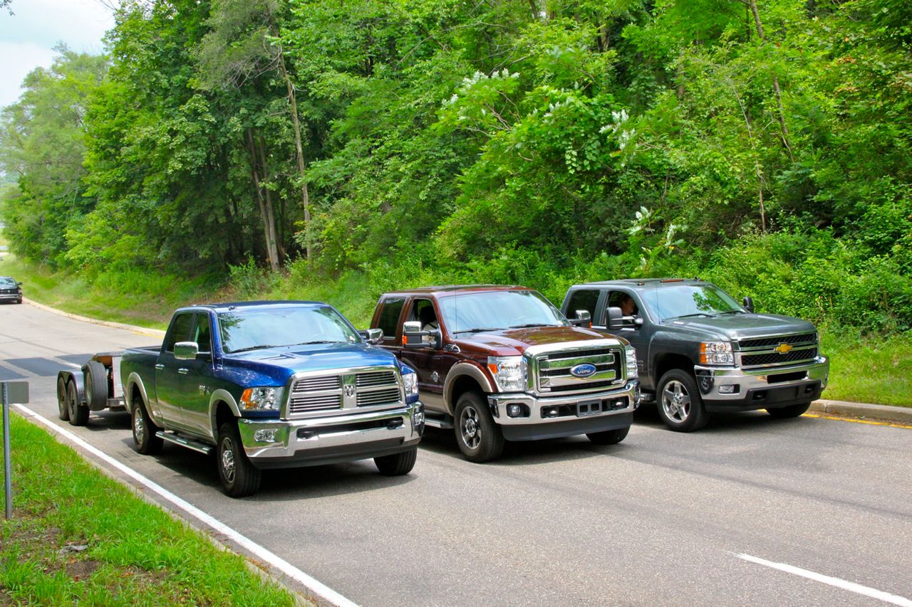 Dodge Ram, Ford F-Series, Chevrolet Silverado (fot. youngmanblog.com)