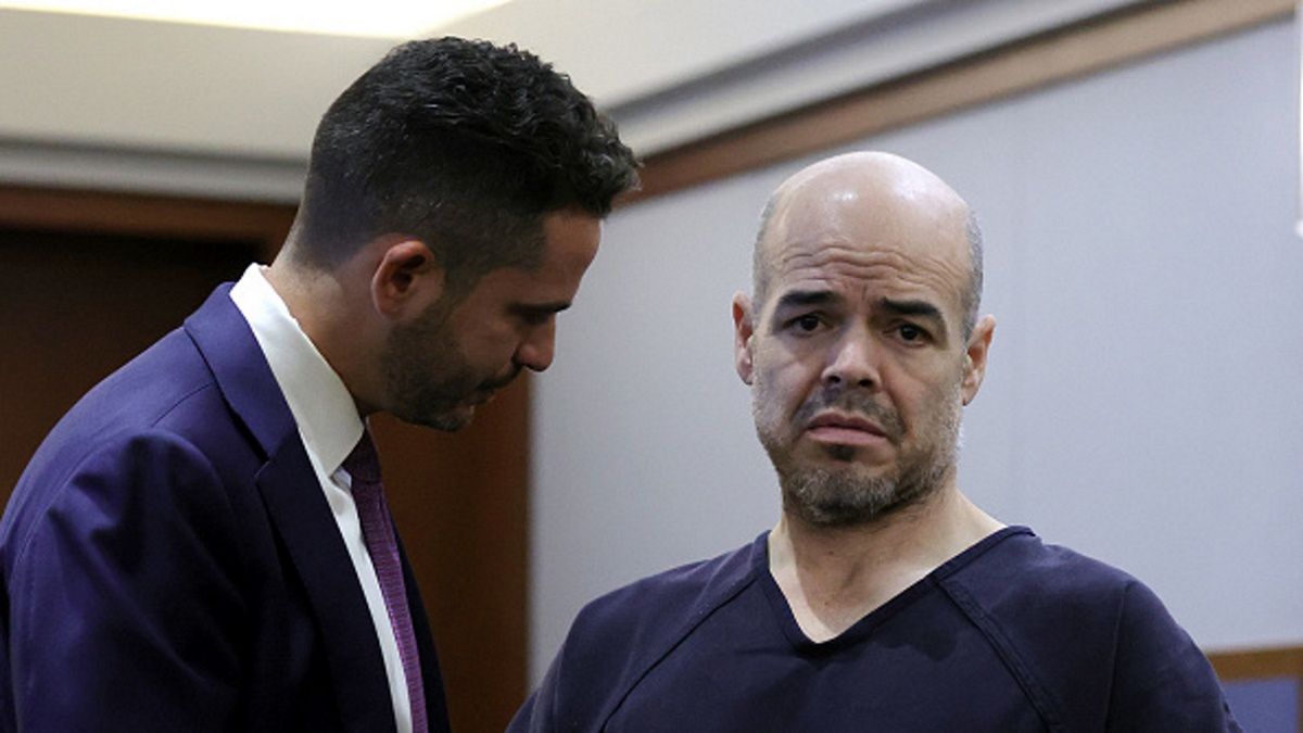 Robert Telles został oskarżony o dokonanie morderstwa pierwszego stopnia