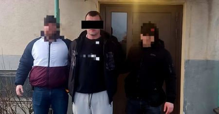 Policyjna obława zakończona sukcesem. Poszukiwany recydywista za kratkami