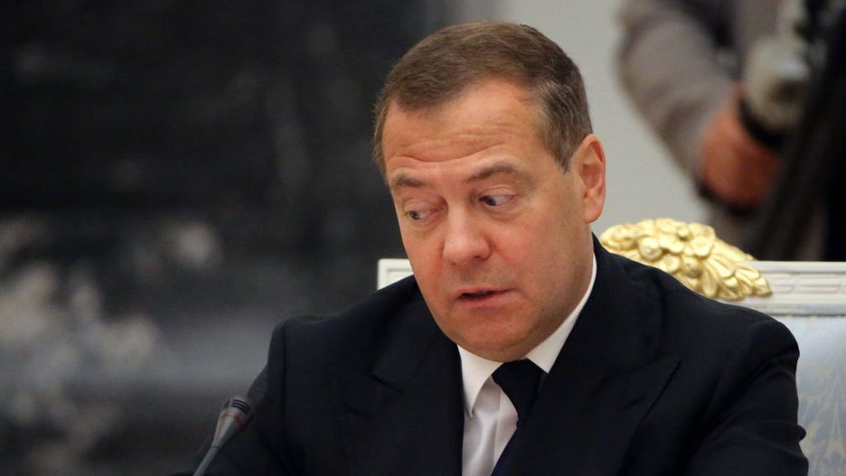 Miedwiediew atakuje. "Daliśmy im wykształcenie, a oni..."