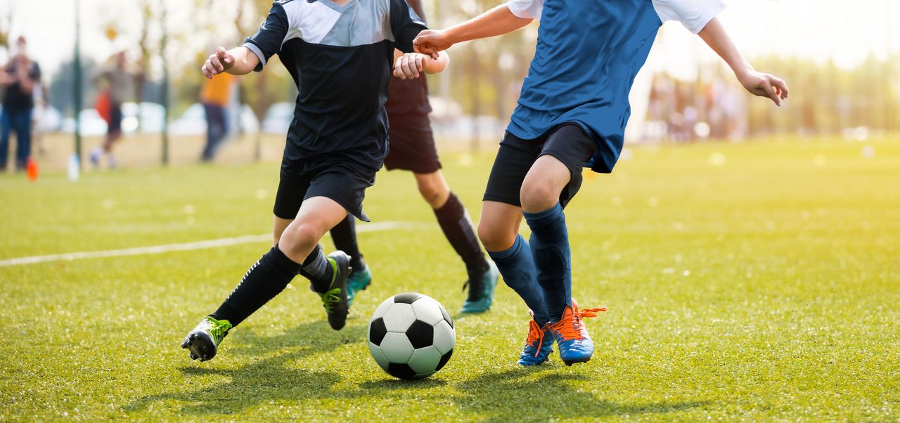 Czarne Pantery grają sparingi i szykują się do sezonu. IV liga seniorzy AKS