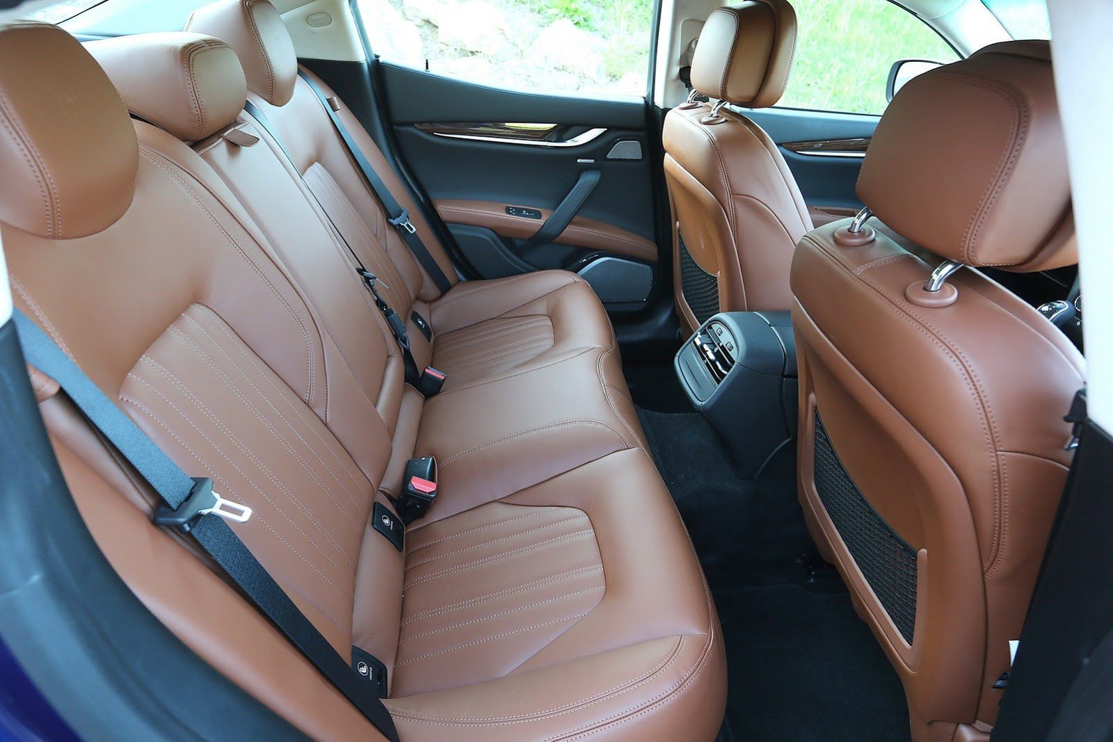 2014 Maserati Ghibli - Włosi wiedzą, co to piękno [galeria] 150