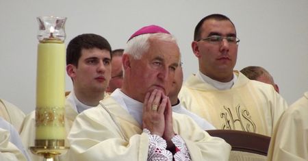 Pedofilia w Kościele. Precedensowy kanoniczny proces karny w sprawie biskupa Jana Szkodonia