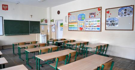 Tysiące uczniów na kwarantannie w całej Polsce