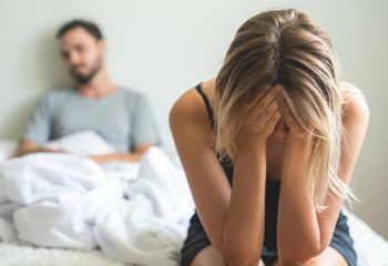 Żyjecie jak współlokatorzy? Seksuolog wskazał zabójcę intymności