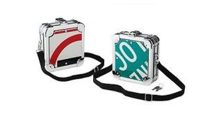 Kuferki ze znaków drogowych 1