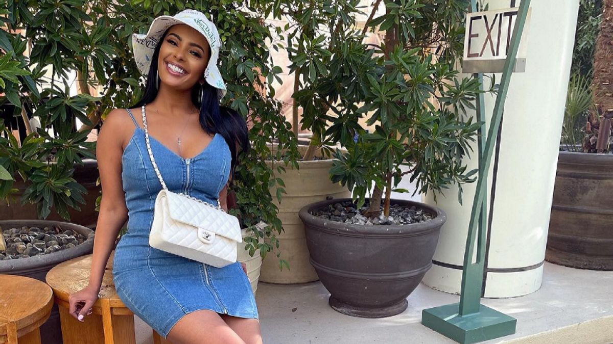 Prezenterka została znaleziona w aucie przez policję. Była zupełnie naga.