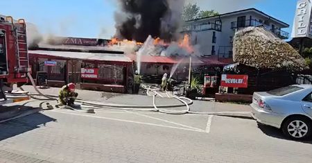 Pożar we Władysławowie. Ewakuowano Biedronkę