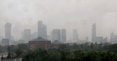Ulewa w Warszawie. Przez stolicę przetoczyła się potężna burza