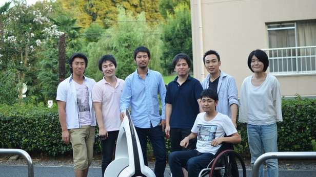 WHILL - jak ułatwić życie użytkownikom wózków inwalidzkich? 1