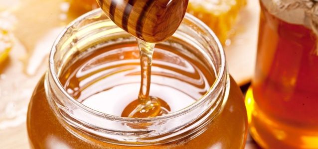 Miód - naturalne lekarstwo. Jak wybrać najlepszy?