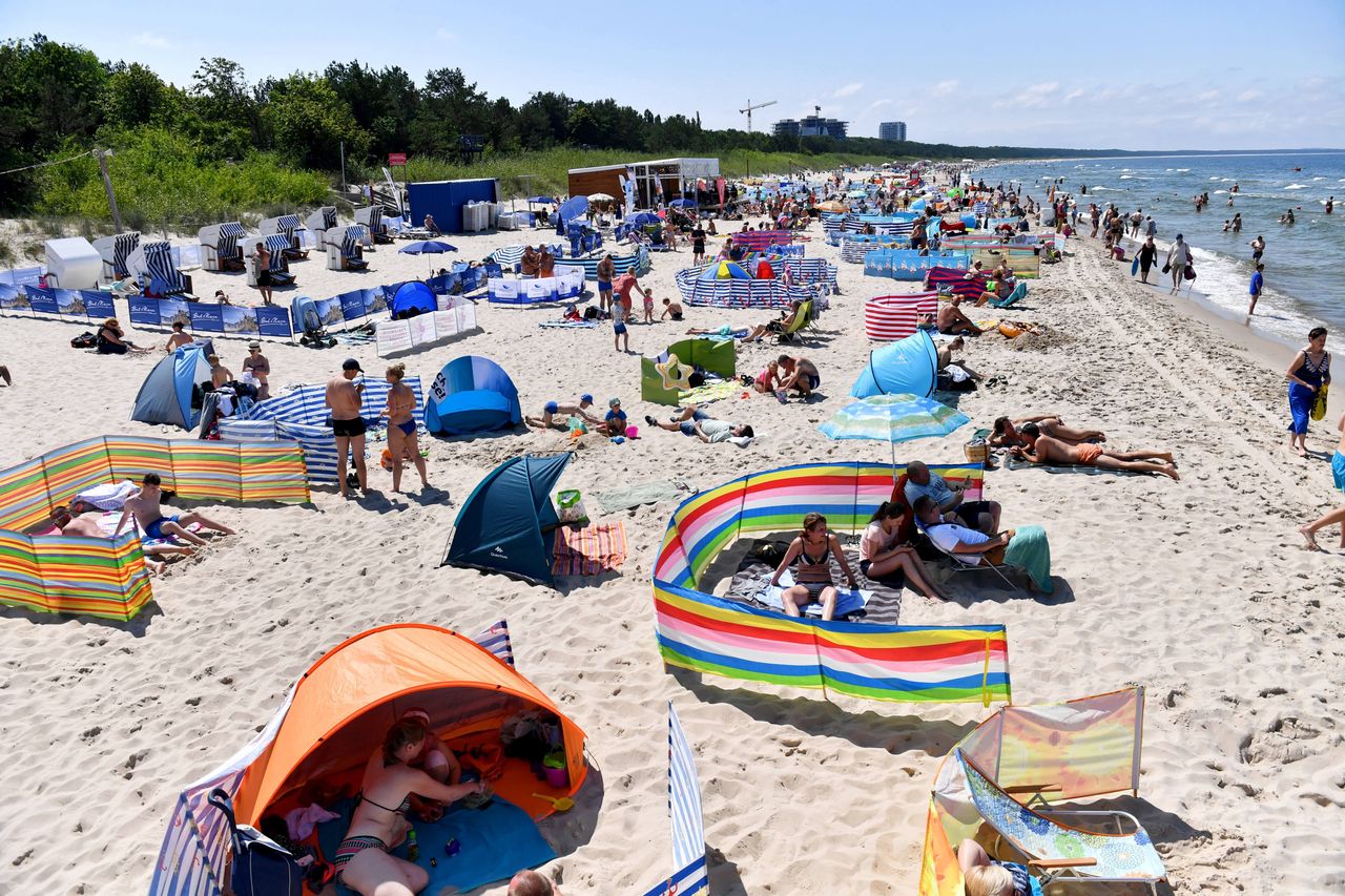 Gdzie można się kąpać w Bałtyku? Sinice są, ale nie nad morzem