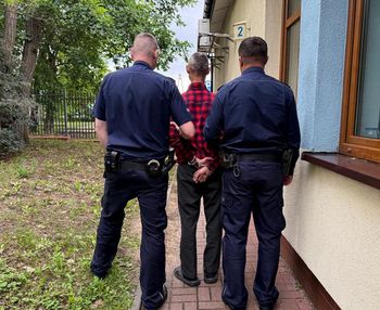 Dwóch mężczyzn z Bydgoszczy odpowie za włamanie do remontowanego domu i kradzież