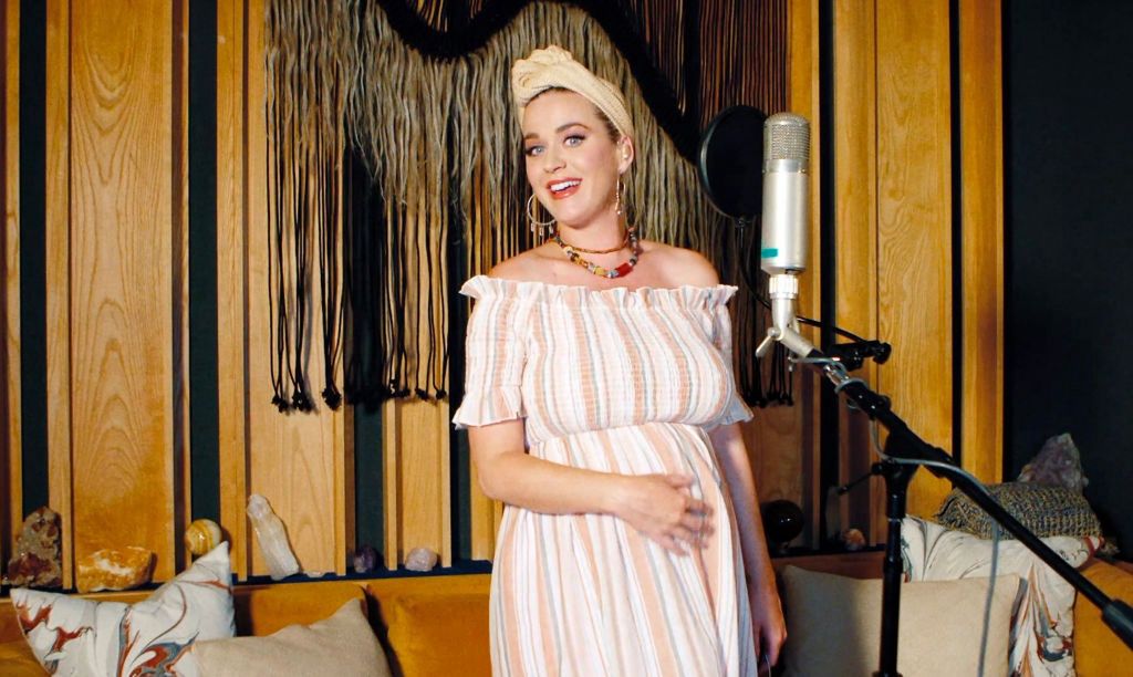 Katy Perry zaskoczyła swoich fanów zmianą fryzury przed porodem.
