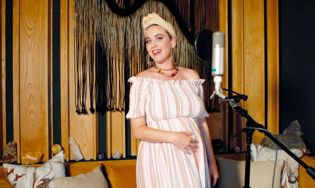 Fryzura Katy Perry. Wokalistka zaskoczyła fanów zmianą koloru włosów pod koniec ciąży