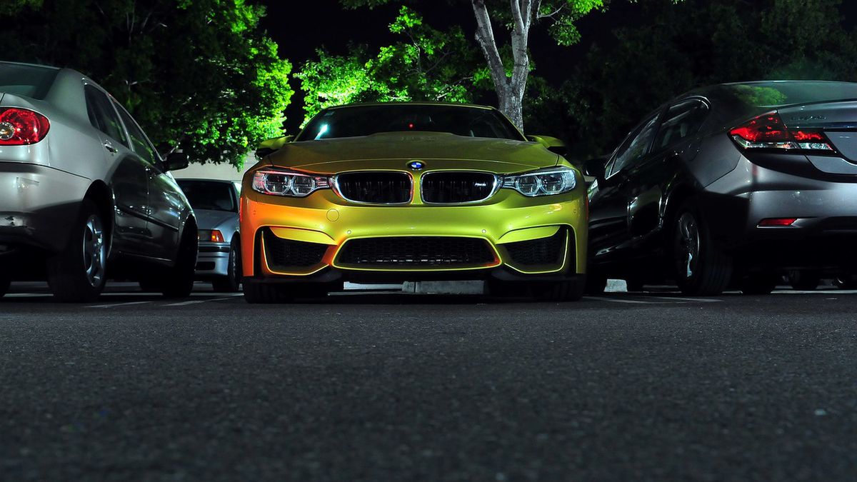 Ukraina dostała partię samochodów z Łotwy, które zabrano pijanym kierowcom