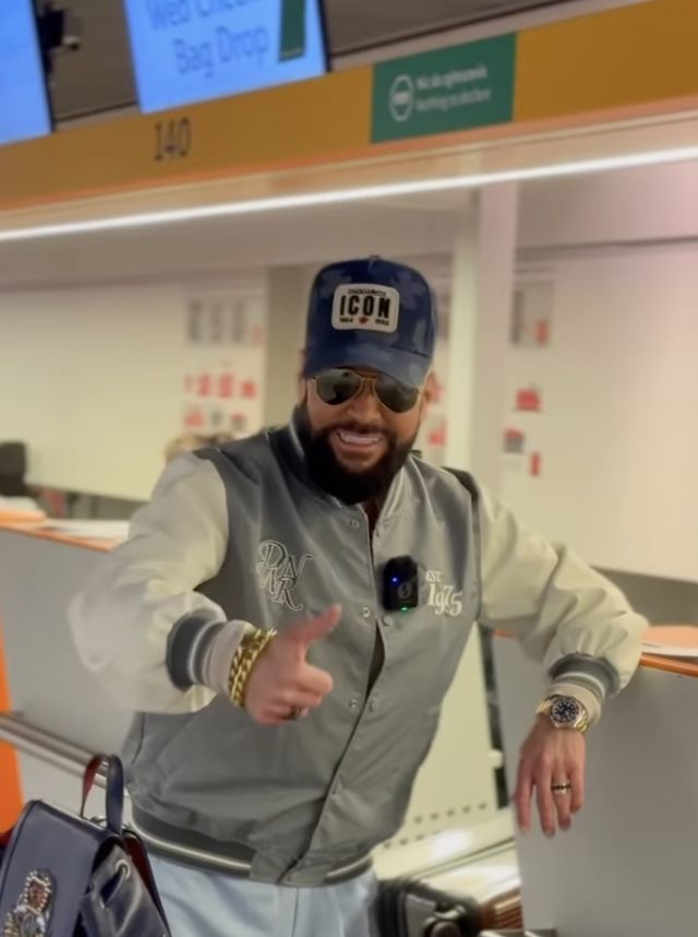 Krzysztof Rutkowski na lotnisku